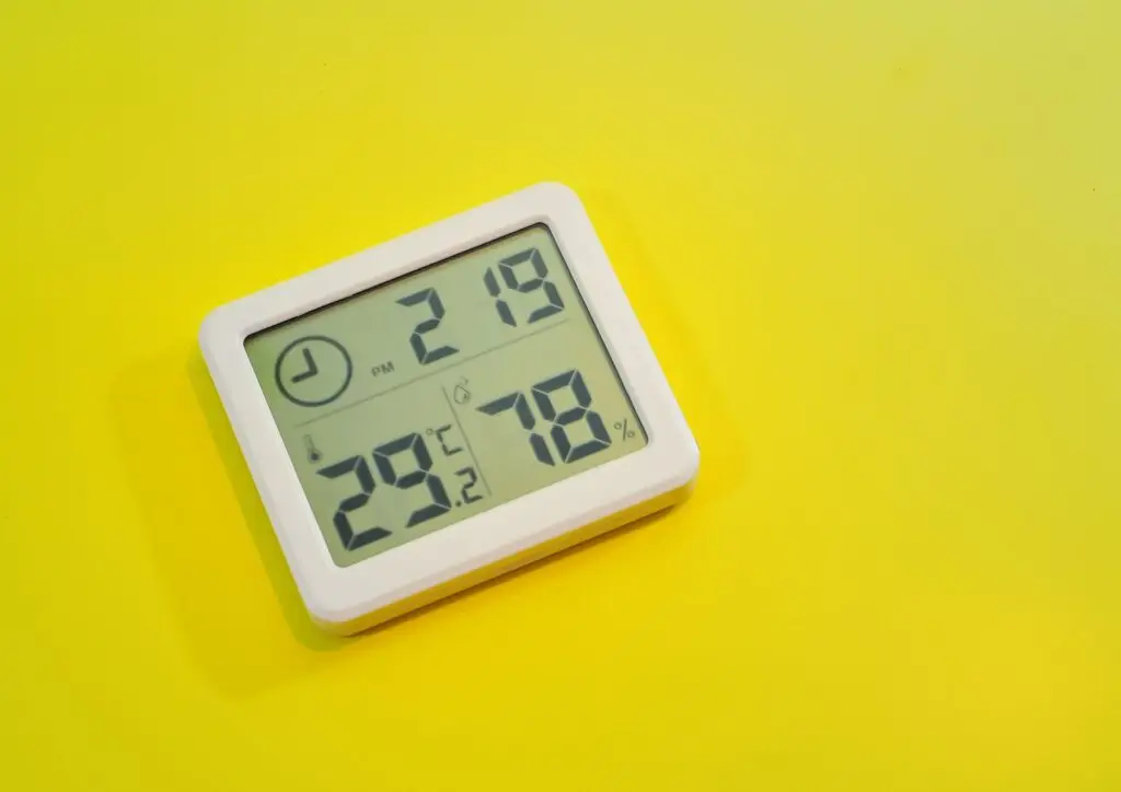 Warum ein Hygrometer unerlässlich ist 1 Hygrometer mit digitaler feuchtigkeitsanzeige