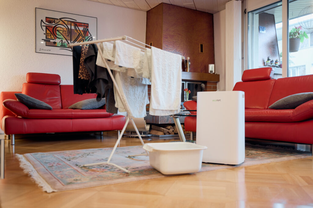Faire sécher le linge dans le salon